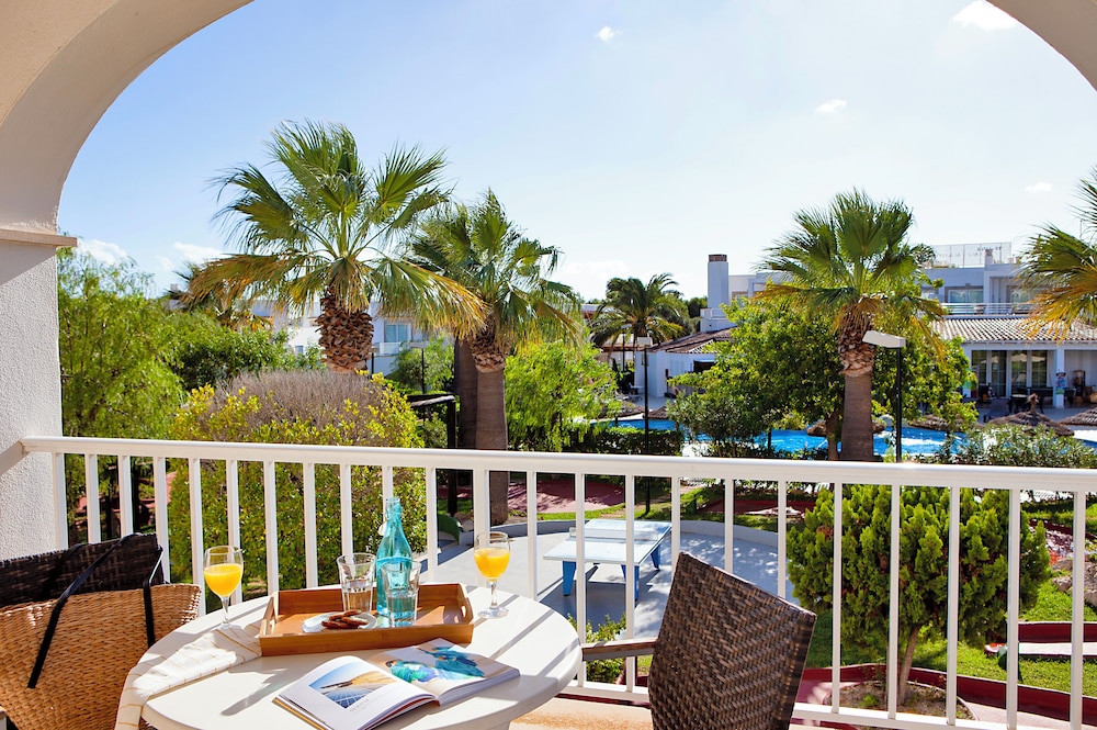 Ona Village Cala d'Or — Swimming pool in Cala d´Or, Balearic Islands