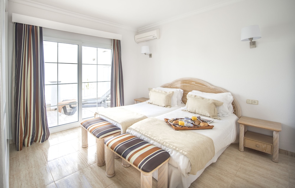 Ona Village Cala d'Or — Hotel rooms in Cala d´Or, Balearic Islands