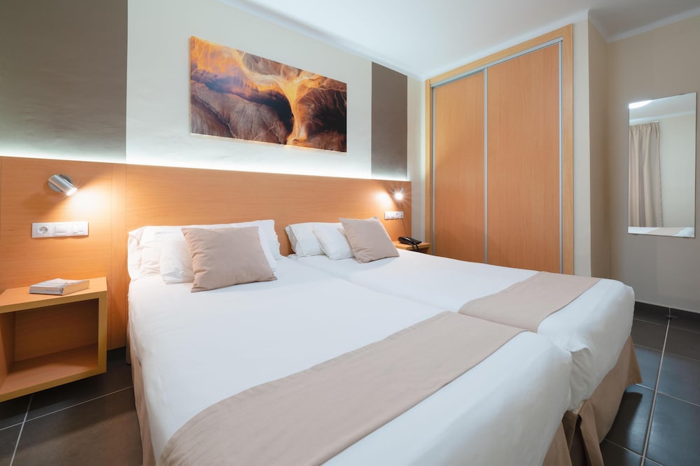 Hotel Siroco - Adults Only — Hotel rooms in Costa Teguise, Canary Islands