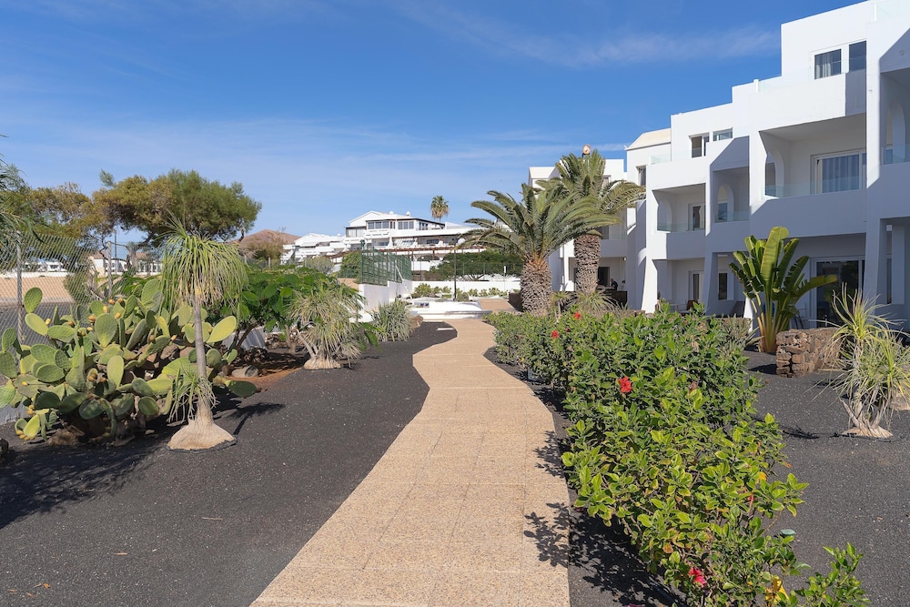 Hotel Siroco - Adults Only — Hotel building in Costa Teguise, Canary Islands