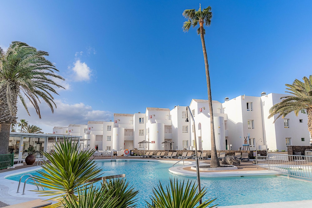 Hotel Siroco - Adults Only — Hotel building in Costa Teguise, Canary Islands