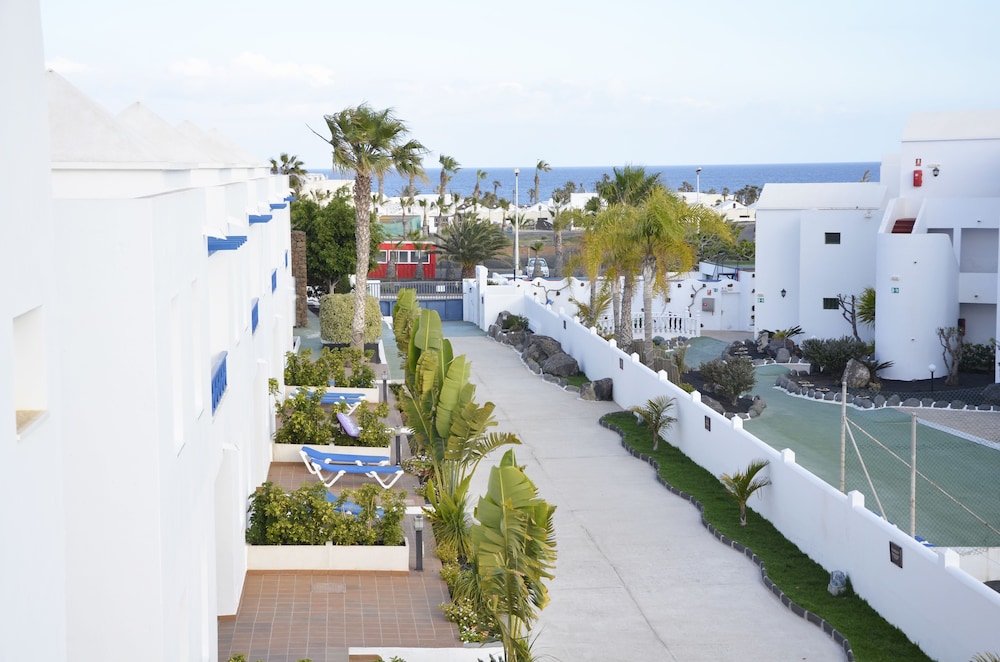 Hotel Siroco - Adults Only — Hotel building in Costa Teguise, Canary Islands