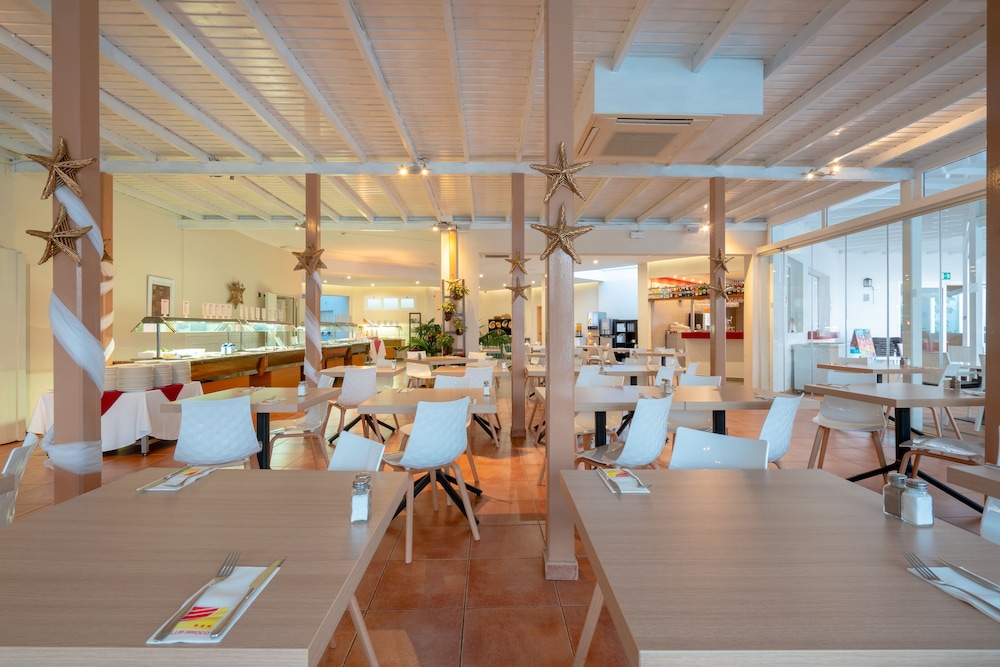 Hotel Siroco - Adults Only — Restaurant & bars in Costa Teguise, Canary Islands
