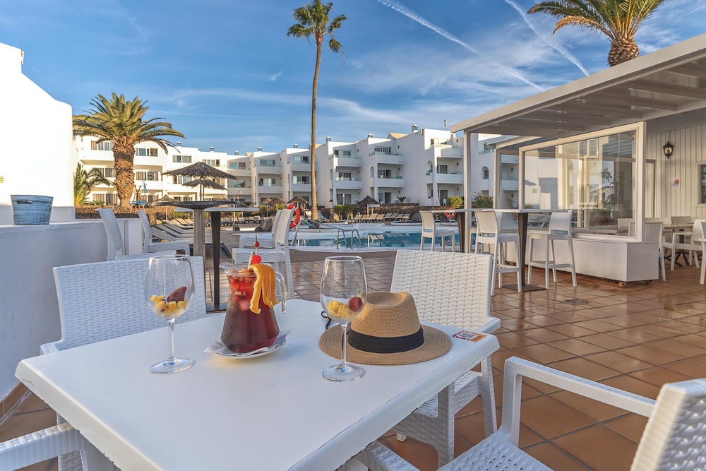 Hotel Siroco - Adults Only — Restaurant & bars in Costa Teguise, Canary Islands