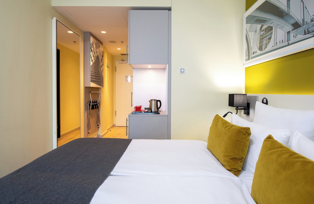 Leonardo Hotel Berlin Mitte — Hotel rooms in Berlin, Berlin