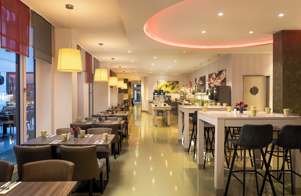 Leonardo Hotel Berlin Mitte — Restaurant & bars in Berlin, Berlin