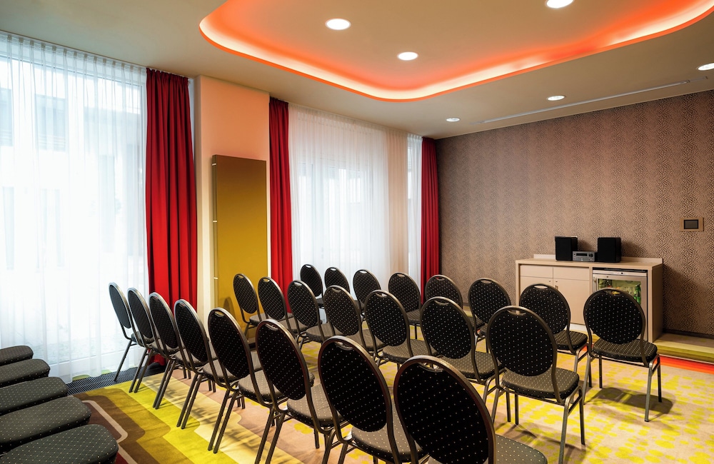 Leonardo Hotel Berlin Mitte — Hotel building in Berlin, Berlin