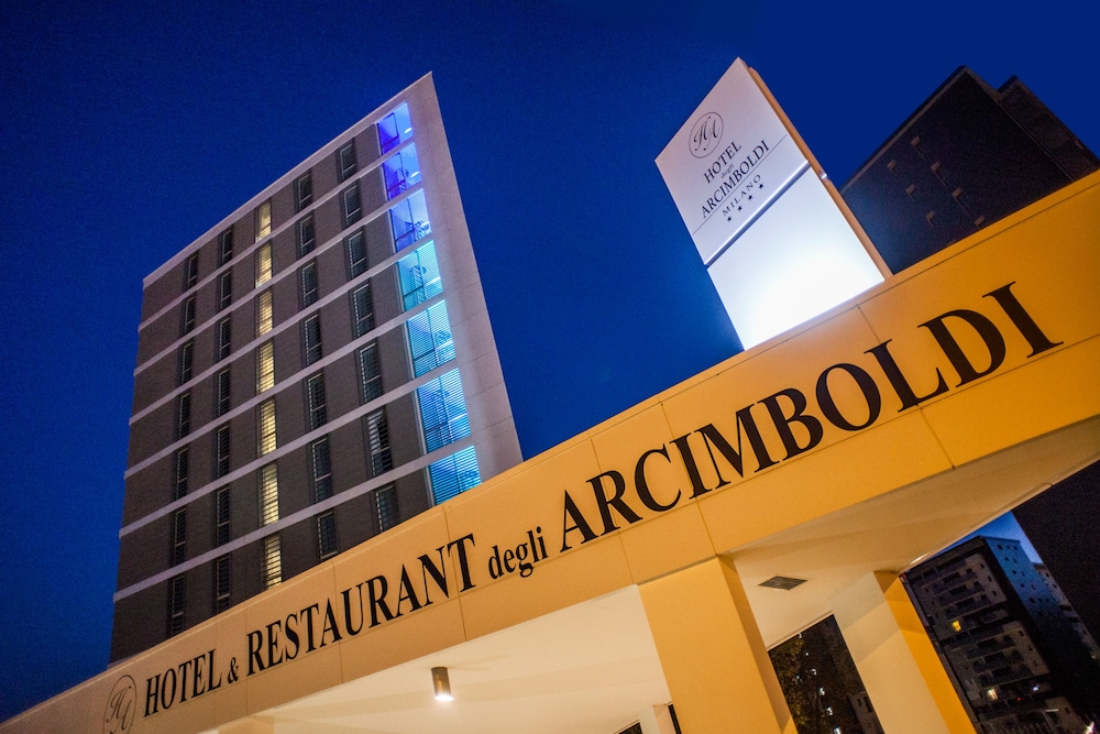 Hotel Degli Arcimboldi — Hotel building in Milan, Lombardy