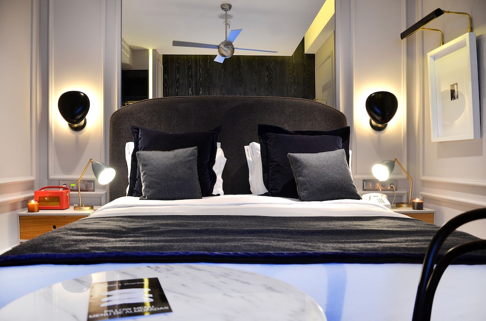 Browns Central Hotel — Hotel rooms in Lisbon, Lisboa