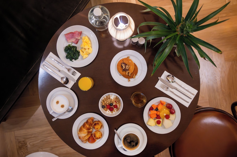 Browns Central Hotel — Restaurant & bars in Lisbon, Lisboa