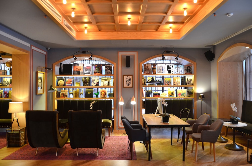 Browns Central Hotel — Restaurant & bars in Lisbon, Lisboa