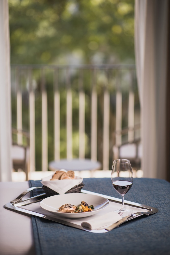 PortoBay Liberdade — Hotel rooms in Lisbon, Lisboa