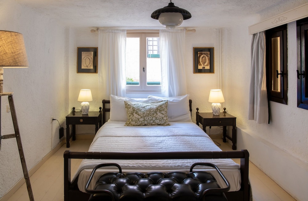 Porto Maltese Boutique Estate — Hotel rooms in Ammoudara (Agios Nikolaos)