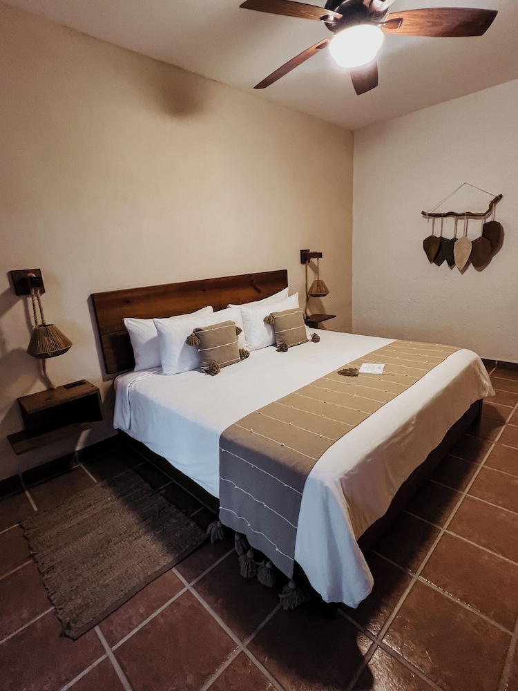 Hotel Casa Colibri — Hotel rooms in Playa del Carmen, Quintana Roo
