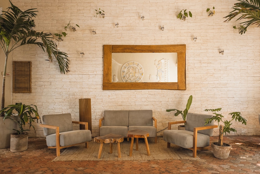 Hotel Casa Colibri — Hotel building in Playa del Carmen, Quintana Roo