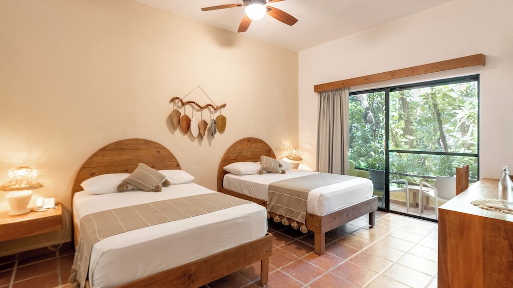 Hotel Casa Colibri — Hotel rooms in Playa del Carmen, Quintana Roo