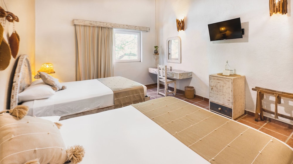 Hotel Casa Colibri — Hotel rooms in Playa del Carmen, Quintana Roo
