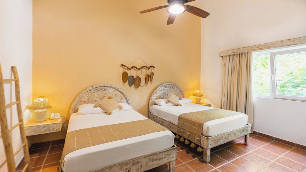 Hotel Casa Colibri — Hotel rooms in Playa del Carmen, Quintana Roo