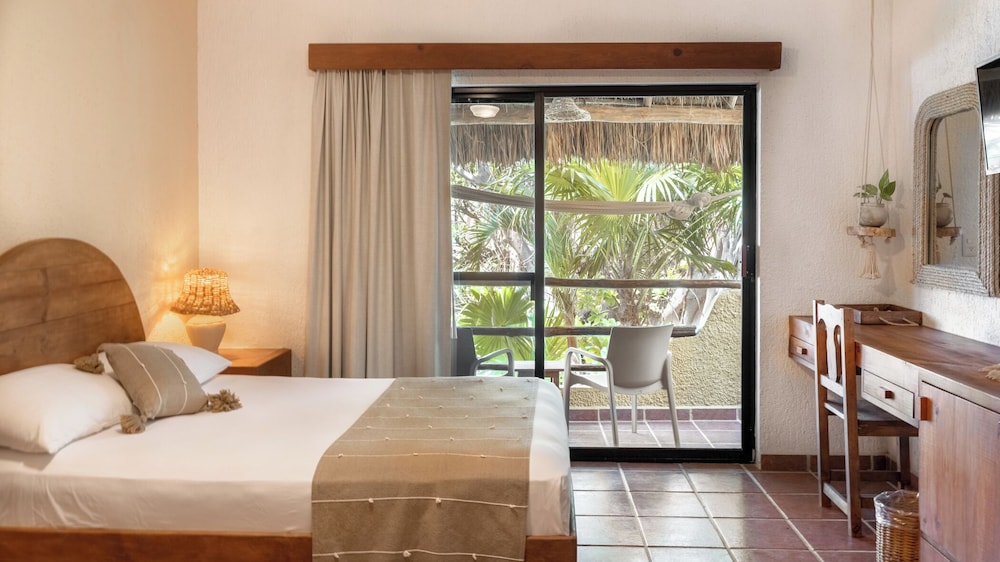 Hotel Casa Colibri — Hotel rooms in Playa del Carmen, Quintana Roo