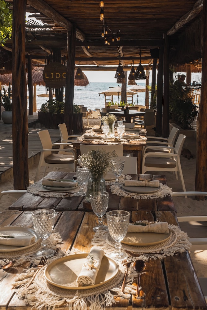 Hotel Casa Colibri — Restaurant & bars in Playa del Carmen, Quintana Roo