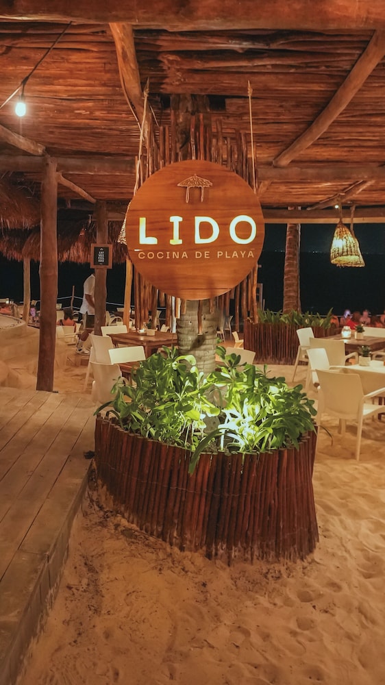 Hotel Casa Colibri — Restaurant & bars in Playa del Carmen, Quintana Roo