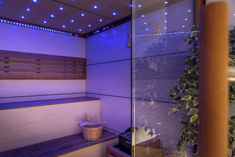 Park Beach Hotel — Facilities in Limassol, Limassol Region