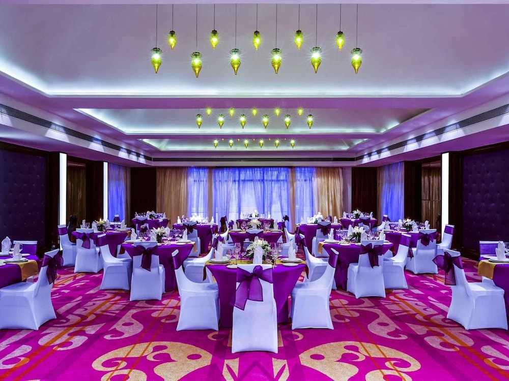Novotel Goa Resort & Spa Candolim — Restaurant & bars in Candolim, Goa