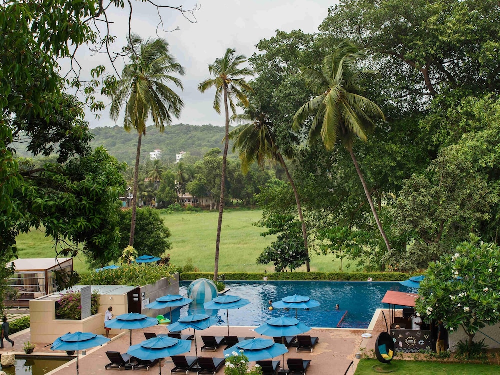 Novotel Goa Resort & Spa Candolim — Swimming pool in Candolim, Goa