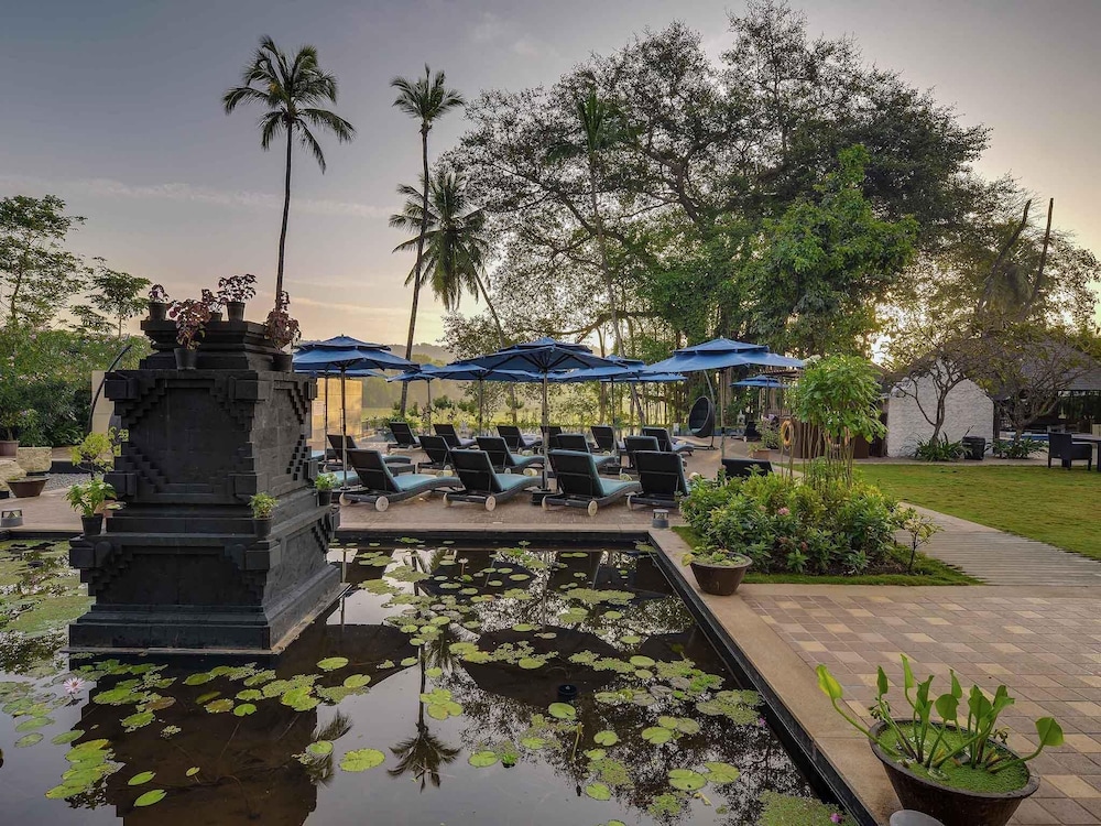 Novotel Goa Resort & Spa Candolim — Swimming pool in Candolim, Goa