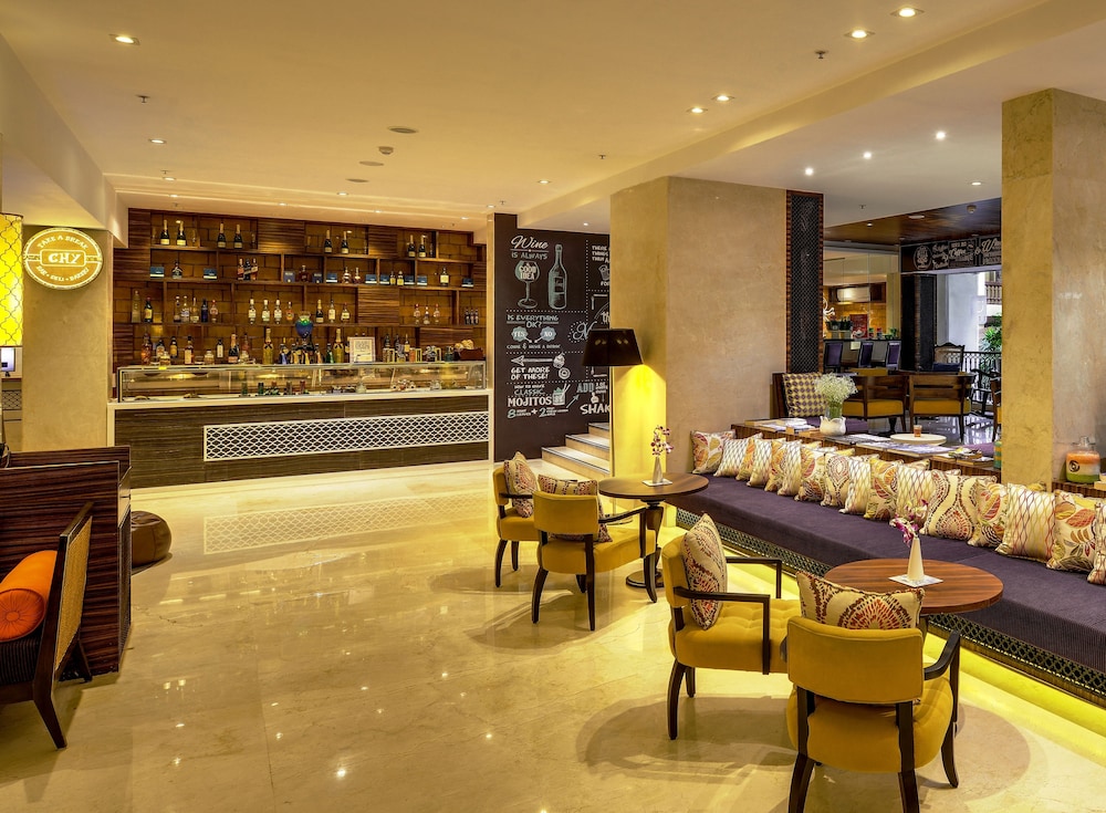 Novotel Goa Resort & Spa Candolim — Restaurant & bars in Candolim, Goa