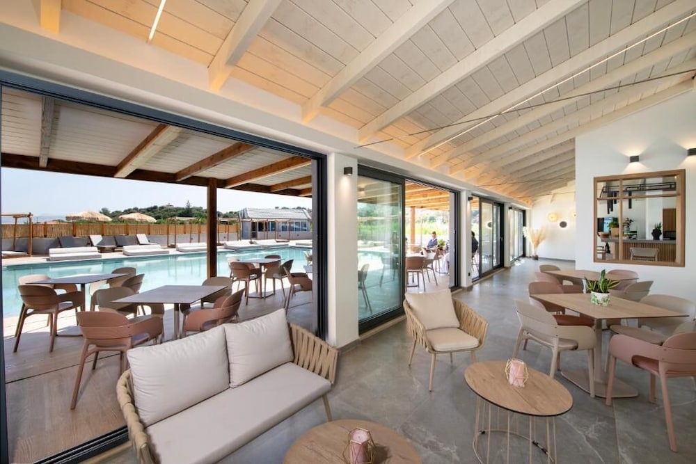 Mare Garden — Restaurant & bars in Georgioupolis