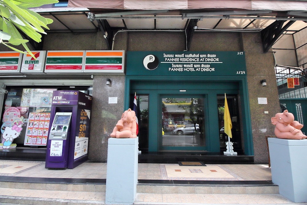 Super OYO 484 Pannee Residence Khaosan (Sha Plus) — Attractions in the area in Bangkok, Bangkok