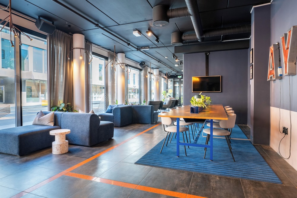 Comfort Hotel Xpress Tromso — Restaurant & bars in Tromso, Troms