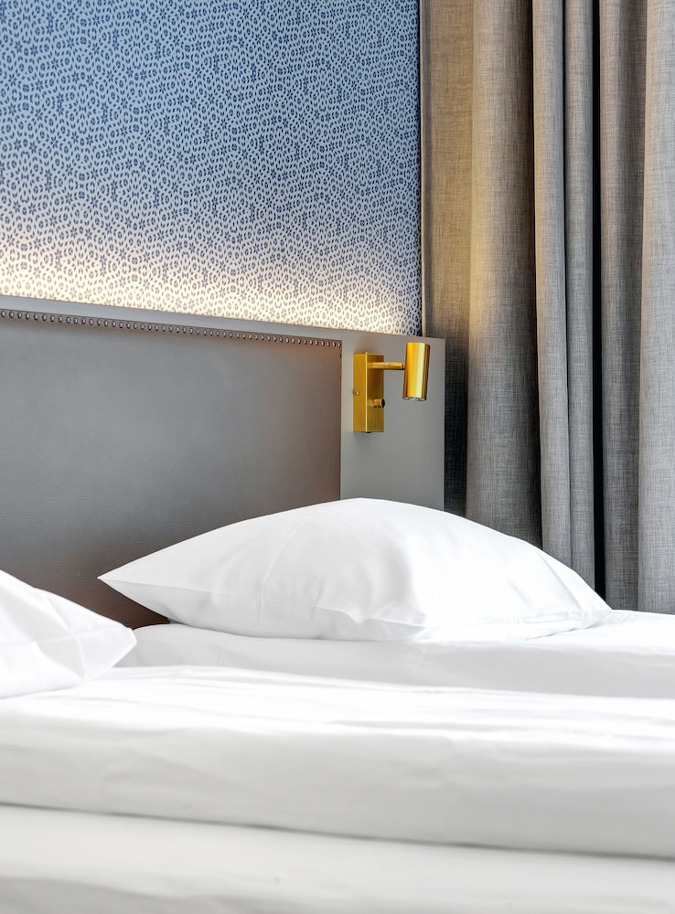 Comfort Hotel Xpress Tromso — Hotel rooms in Tromso, Troms