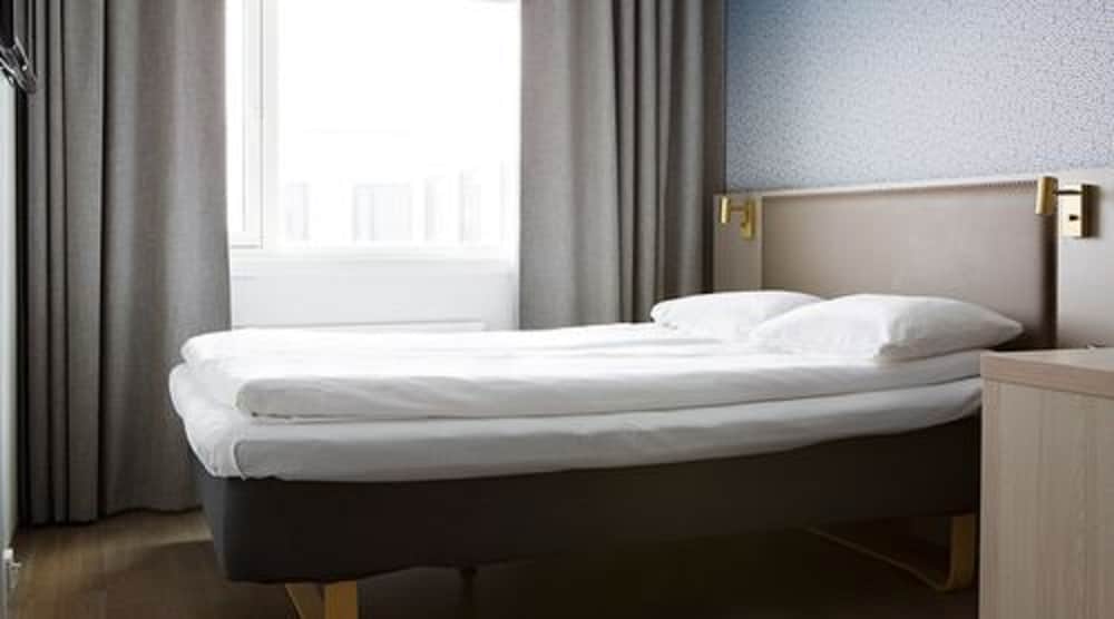 Comfort Hotel Xpress Tromso — Hotel rooms in Tromso, Troms