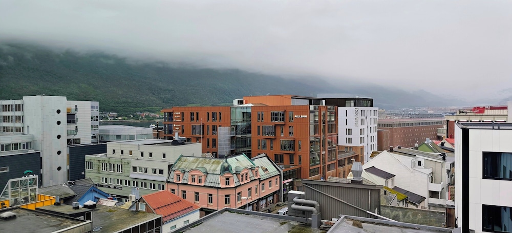 Comfort Hotel Xpress Tromso — Hotel building in Tromso, Troms