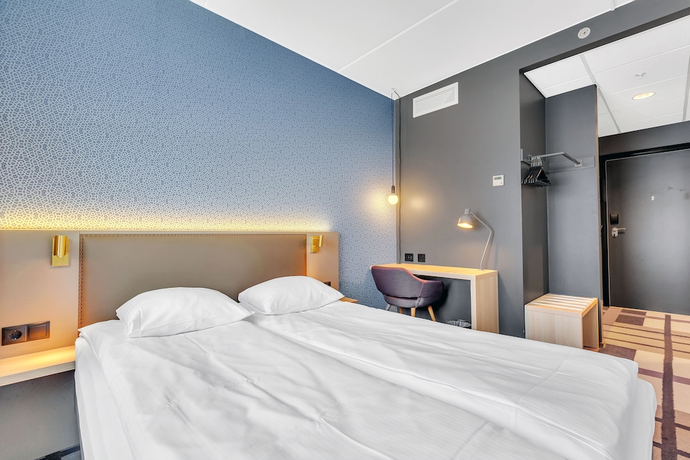 Comfort Hotel Xpress Tromso — Hotel rooms in Tromso, Troms