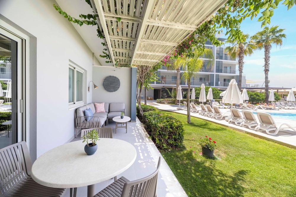 Barut GOIA - All Inclusive — Hotel building in Side