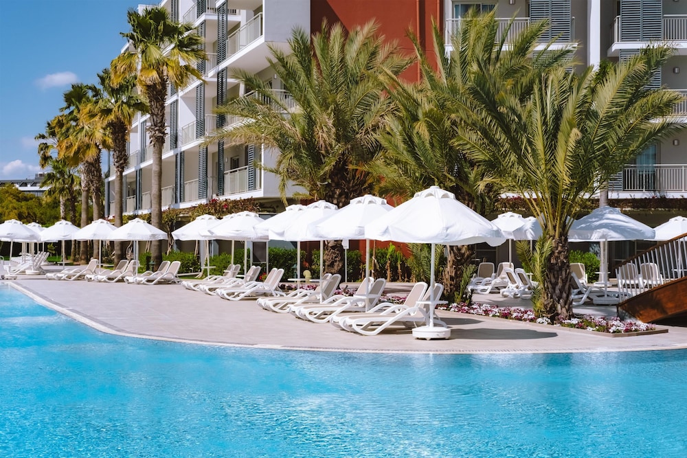 Barut GOIA - All Inclusive — Swimming pool in Side