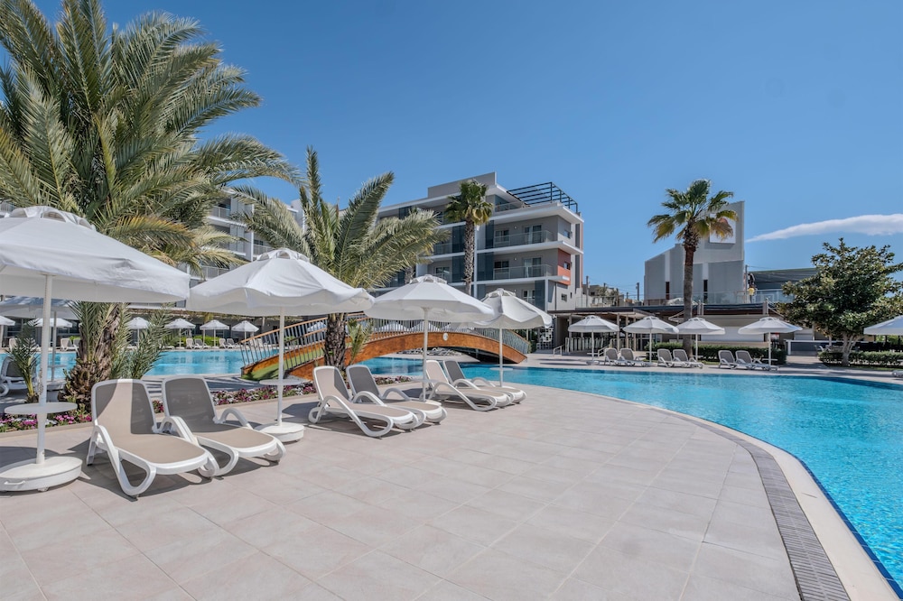 Barut GOIA - All Inclusive — Swimming pool in Side