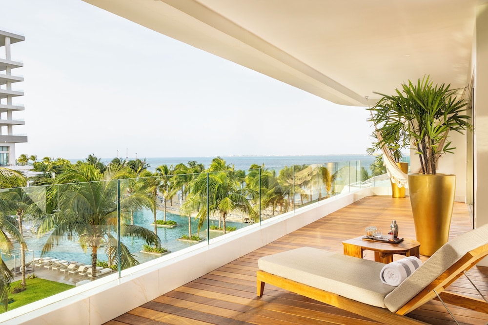 Hotel Mousai Cancun Adults Only - All Inclusive — Swimming pool in Playa Mujeres, Quintana Roo