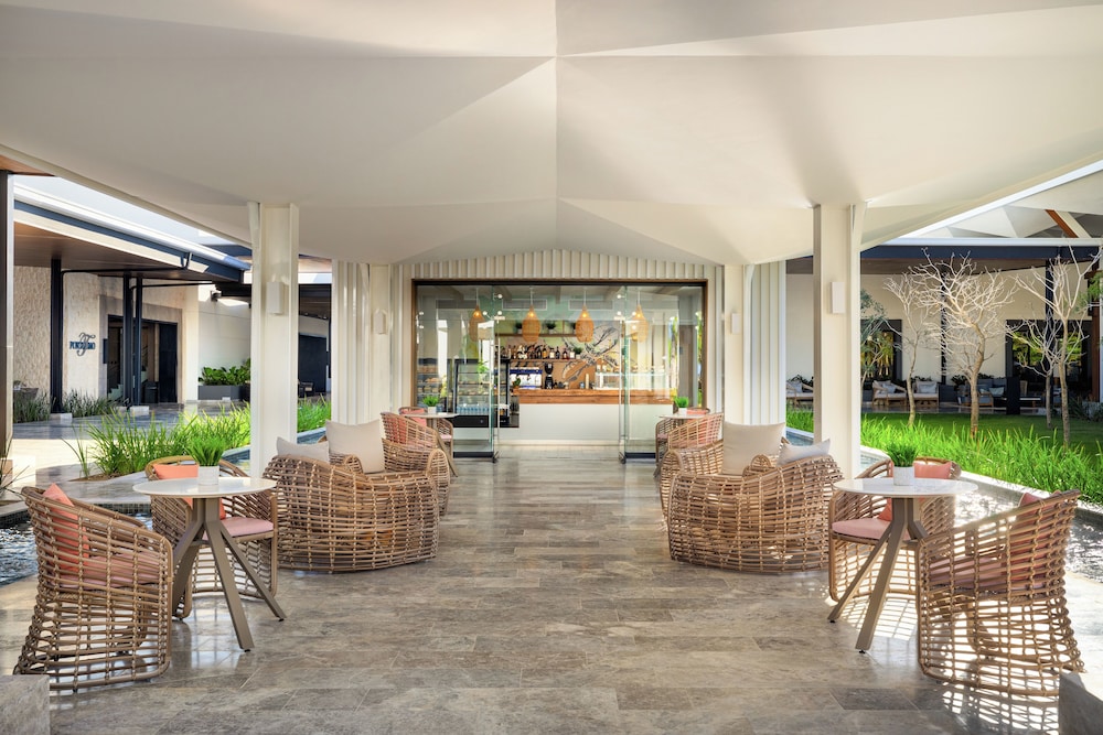Secrets Tides Punta Cana All Inclusive - Adults Only — Restaurant & bars in Uvero Alto, La Altagracia