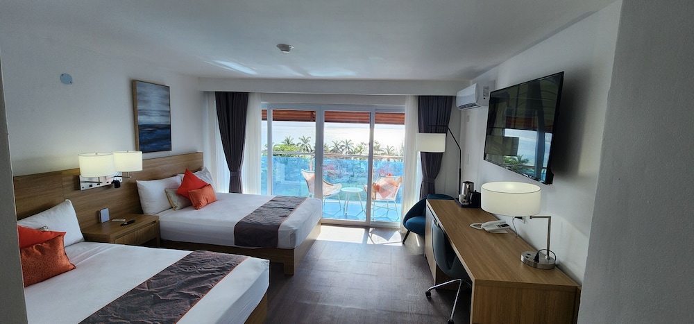 Hotel 39 Jamaica — Hotel rooms in Montego Bay