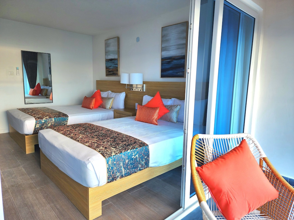 Hotel 39 Jamaica — Hotel rooms in Montego Bay