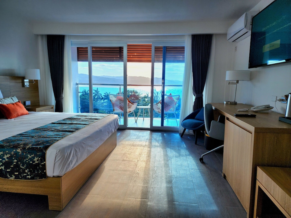 Hotel 39 Jamaica — Hotel rooms in Montego Bay
