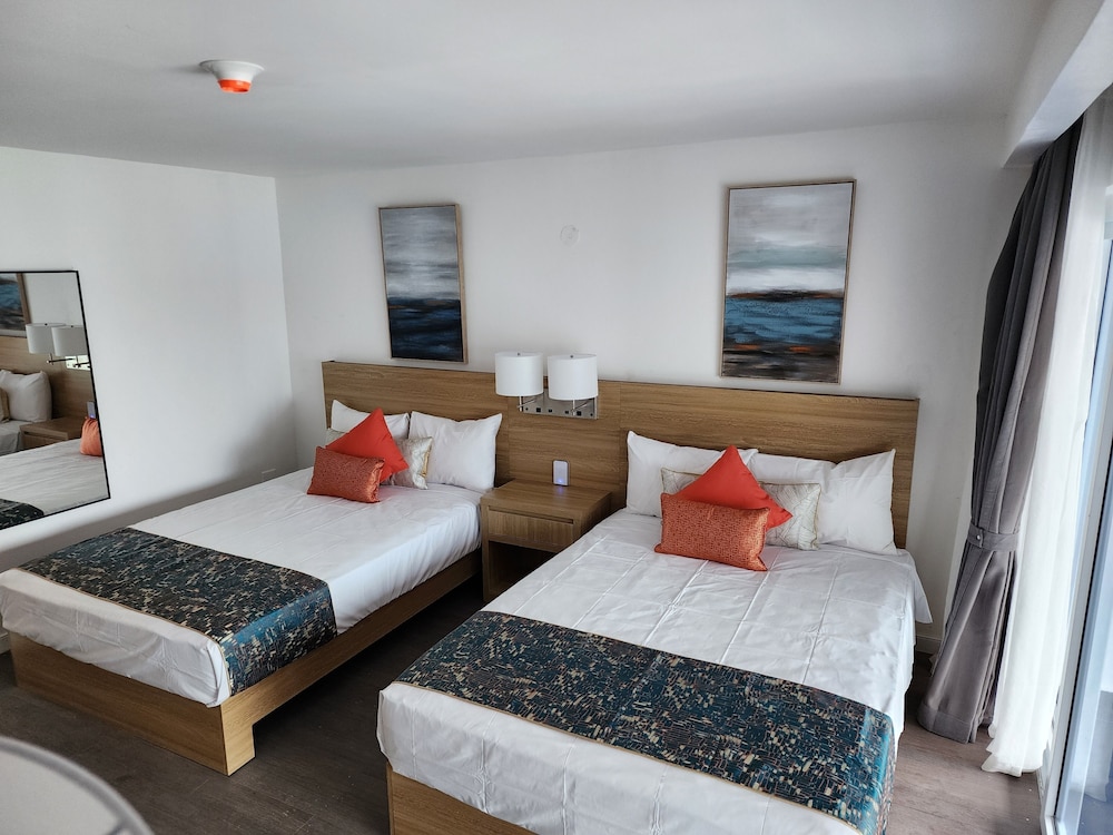 Hotel 39 Jamaica — Hotel rooms in Montego Bay