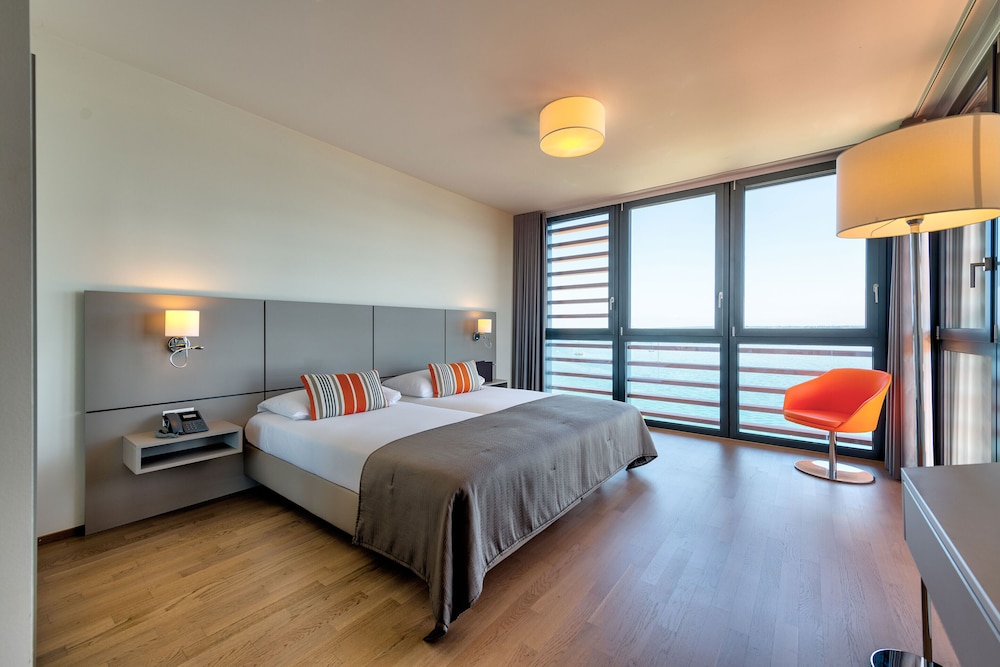 Lake Geneva Hotel - zdjęcie 4