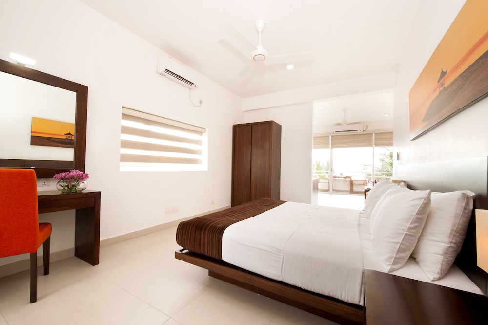 The Beach Apartments — Hotel rooms in Negombo, Western Province