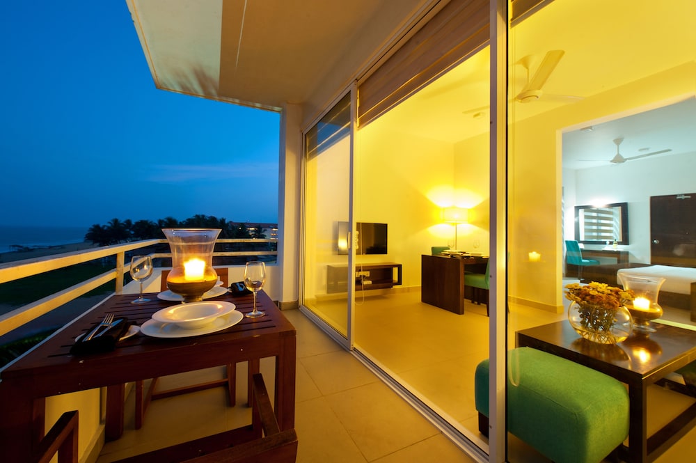 The Beach Apartments — Hotel rooms in Negombo, Western Province