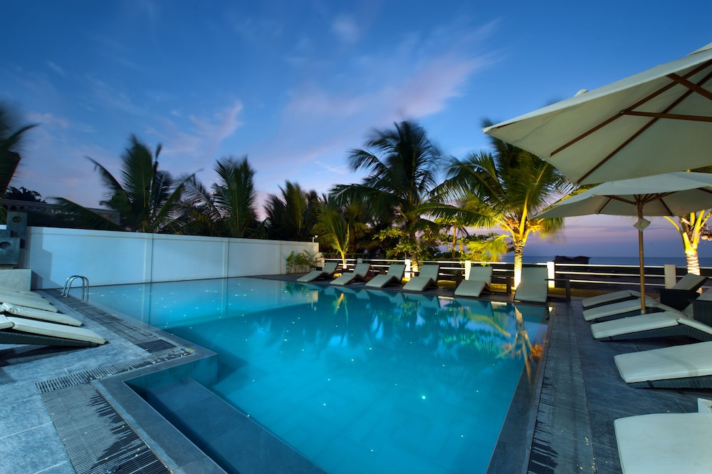 The Beach Apartments — Swimming pool in Negombo, Western Province
